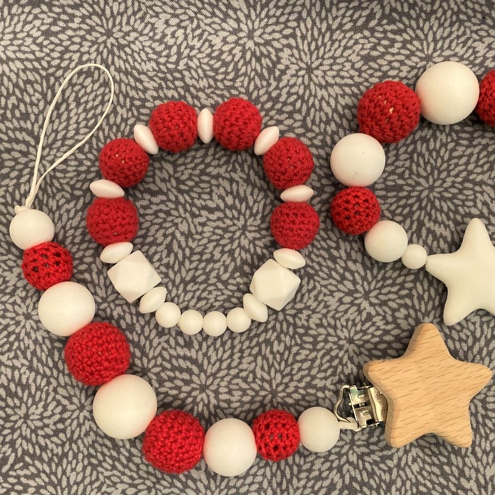 Silicone/Wood Pacifier/Dummy/Leash/Chain Set!